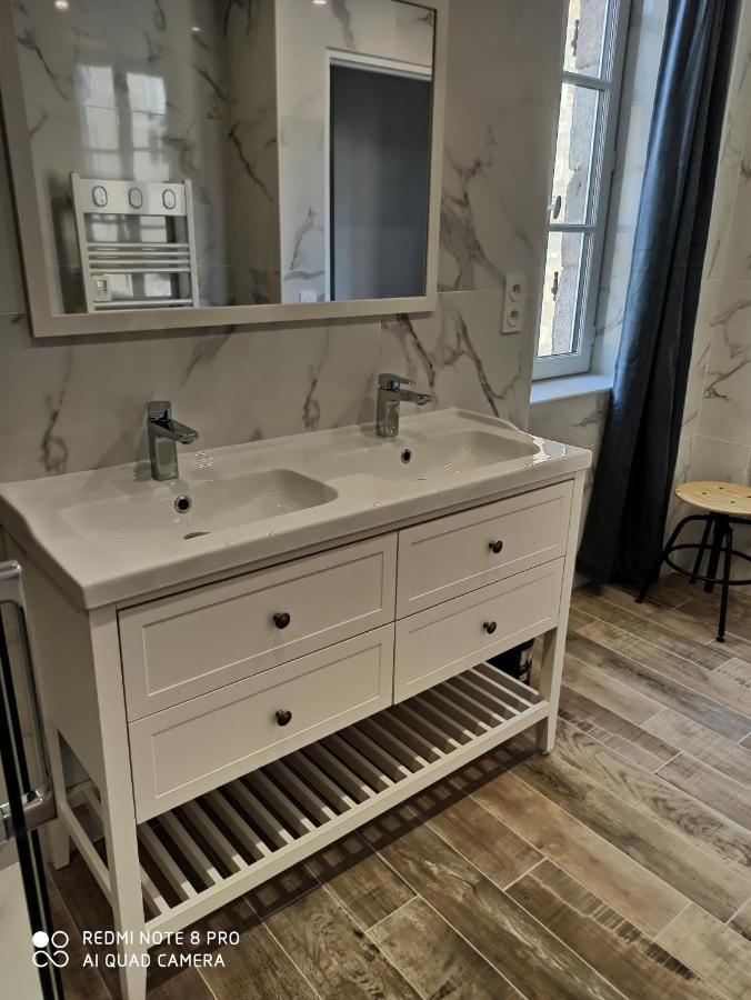 Triplex 110 M2 Centre Historique Avec Jacuzzi Dinan Apartment Ngoại thất bức ảnh
