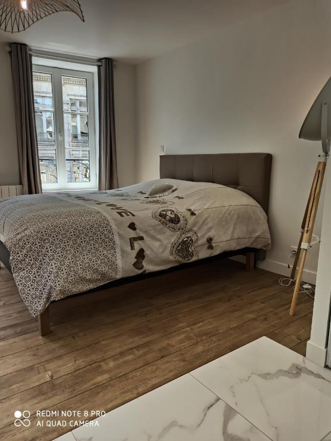Triplex 110 M2 Centre Historique Avec Jacuzzi Dinan Apartment Ngoại thất bức ảnh