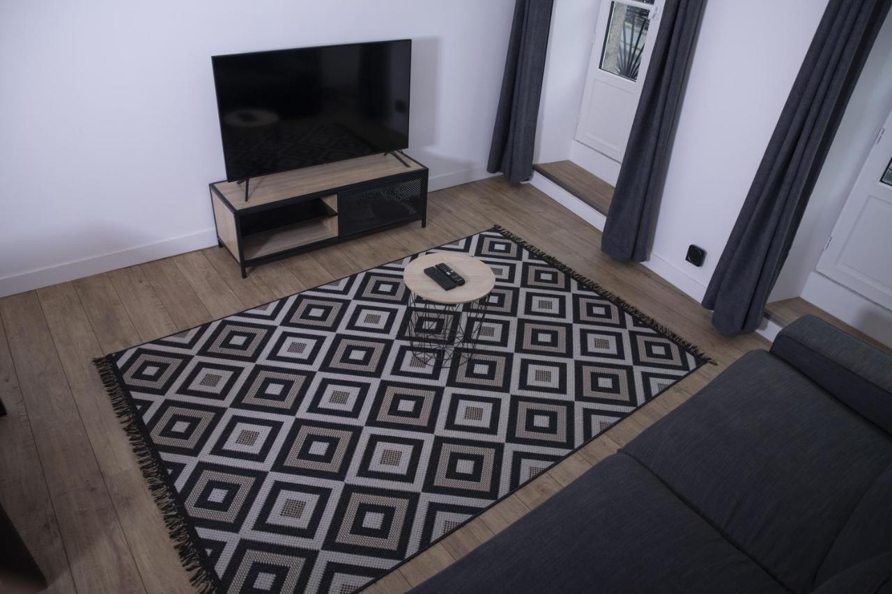 Triplex 110 M2 Centre Historique Avec Jacuzzi Dinan Apartment Ngoại thất bức ảnh